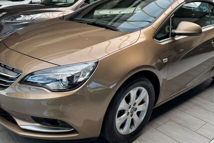 Opel Cascada 36.000 km 10.900 € Detmold 32758