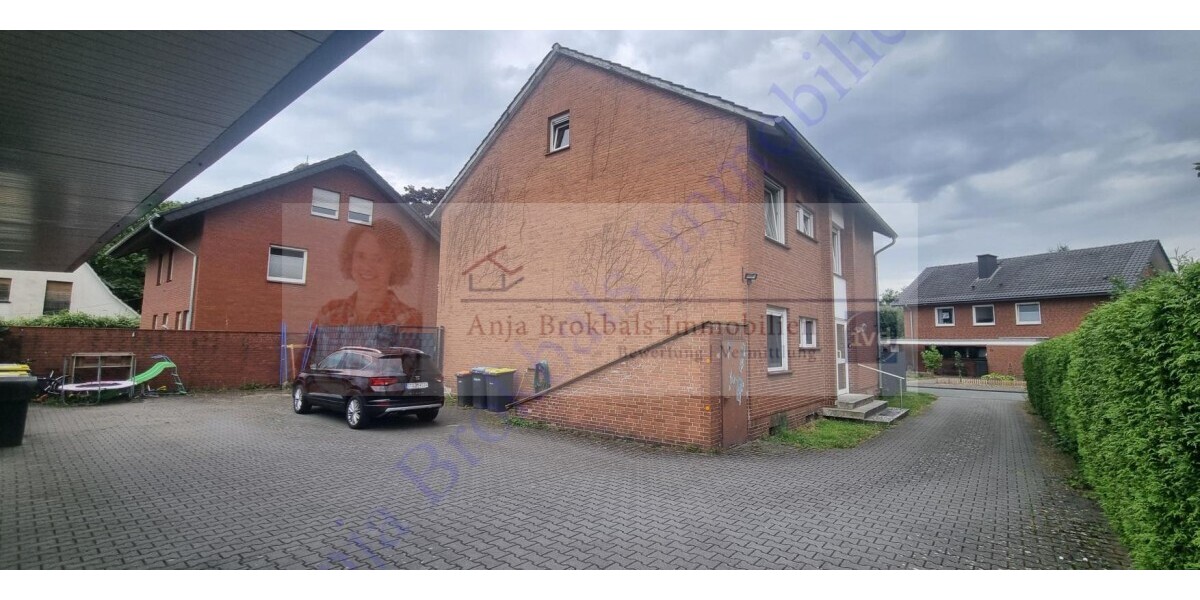 Zweifamilienhaus mit ausgebautem DG und mit 3 Garagen in Harsewinkel, provisionsfrei für Käufer - Zweifamilienhaus Harsewinkel | Angebot:22458103