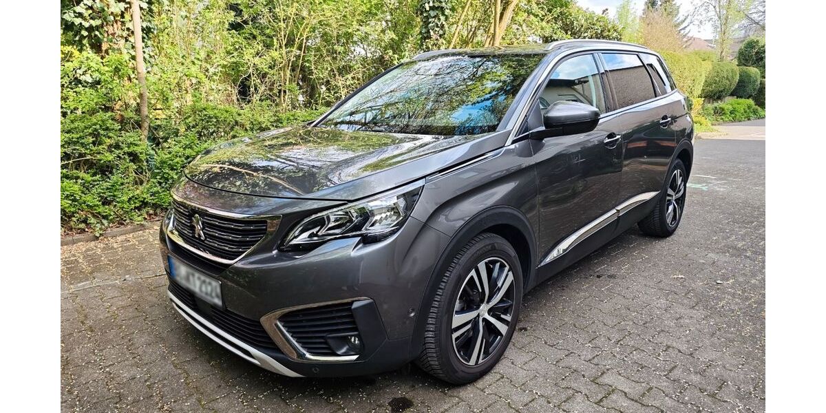 Peugeot 5008 109.200 km 10.990 &euro; Bielefeld 33607