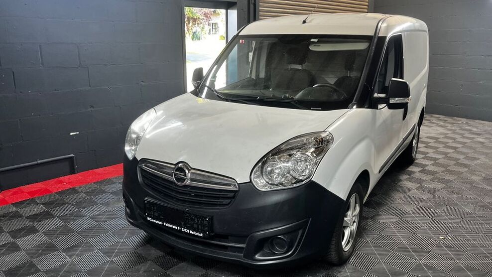 Opel Combo 143.000 km 7.190 € Delbrück 33129
