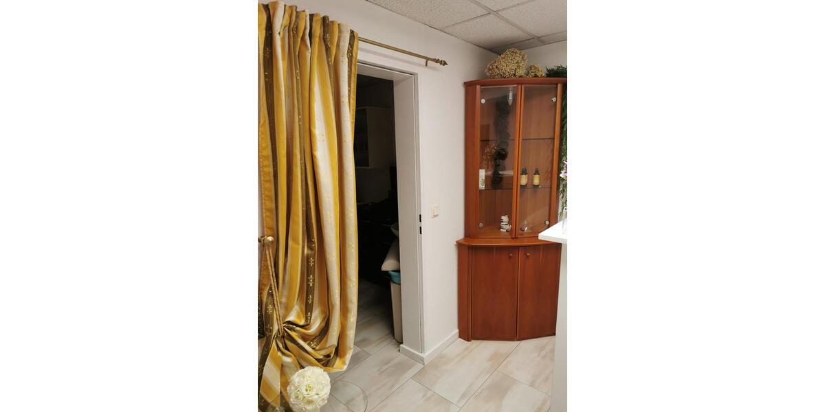 Kosmetikstudio in super Lage (Bad Salzuflen) inklv. Ausstattung zimmer