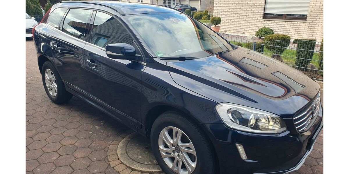 Volvo XC60 98.297 km 16.900 &euro; Lage 32791