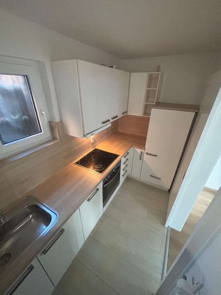 Lichtdurchflutete Souterrain-Wohnung im Bielefelder Westen zimmer