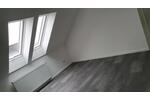 Dachgeschoßwohnung Lage - 2 Zimmer, 65 m&sup2;, 820&euro; | Angebot:25081433