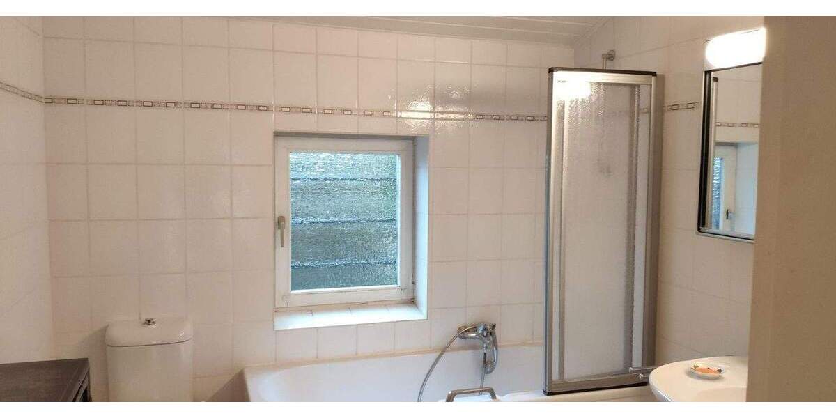 Einfamilienhaus Bad Salzuflen Innenstadt - 3 Zimmer, 135 m&sup2;, 1.390&euro; | Angebot:25539064