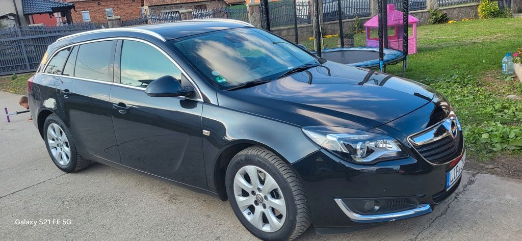 Opel Insignia 173.000 km 8.500 € Lemgo 32657