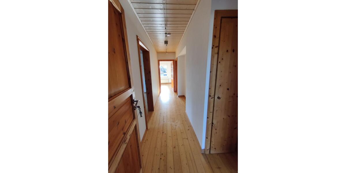 Dachgeschoßwohnung Kirchlengern - 3 Zimmer, 70 m&sup2;, 560&euro; | Angebot:25653968