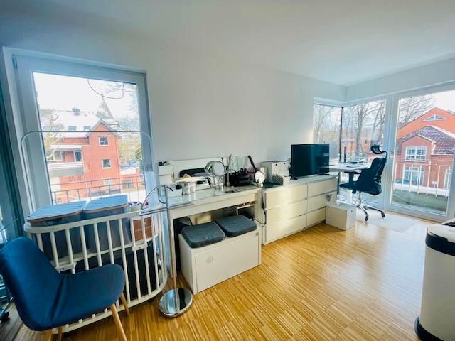 GT-Isselhorst! Traumhafte 2-Zi.-Penthouse-Whg. Fahrstuhl Gäste-WC Dachterrasse Carport 2 zimmer