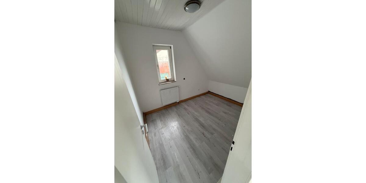 Etagenwohnung Delbrück - 5 Zimmer, 120 m&sup2;, 1.260&euro; | Angebot:25756670