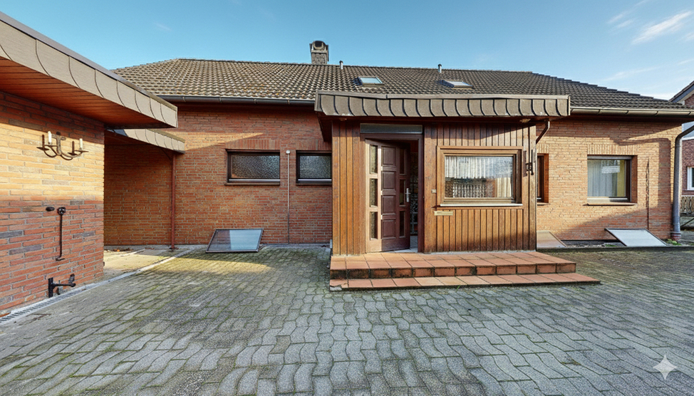 Mit 3D: Endlich Zuhause! Großzügige Familienidylle - riesen Gartenparadies mit zahlreichen Obstbäumen. 9 zimmer