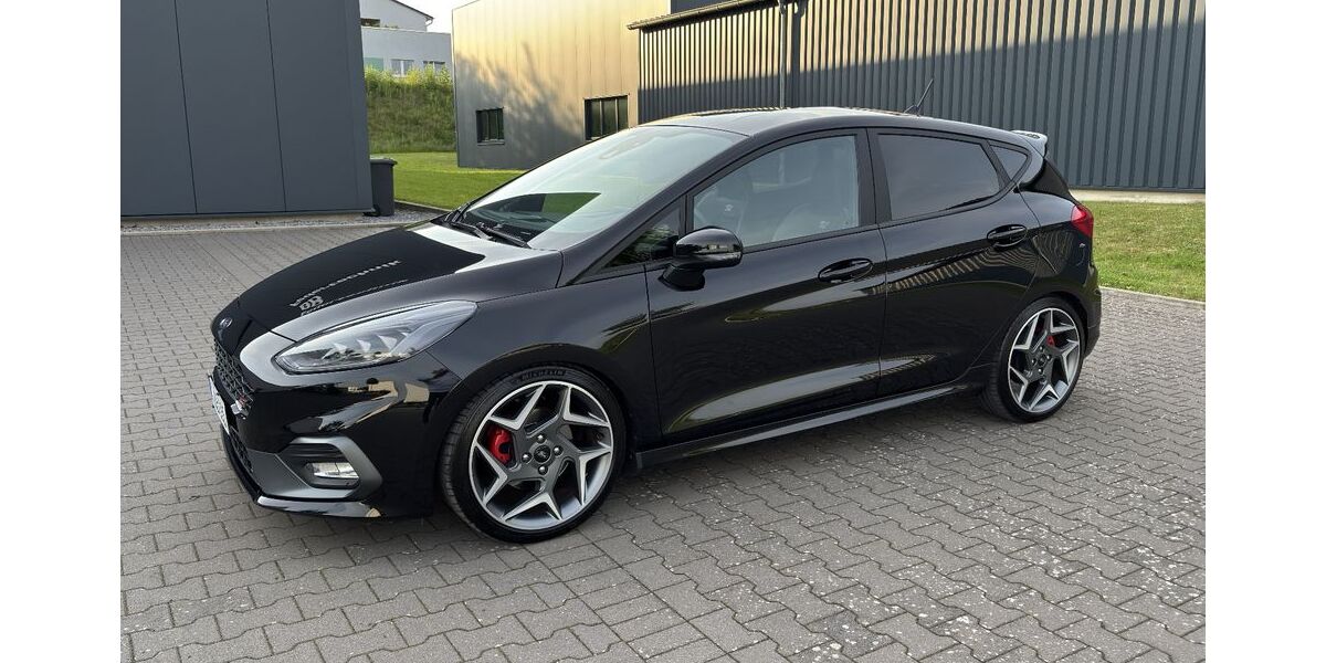 Ford Fiesta 39.276 km 20.000 &euro; Leopoldshöhe 33818