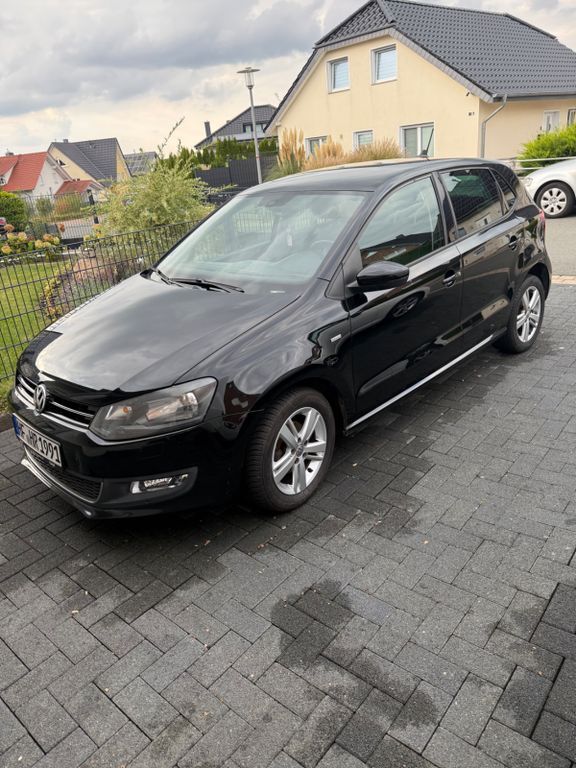 VW Polo 186.000 km 5.400 € Herford 32049