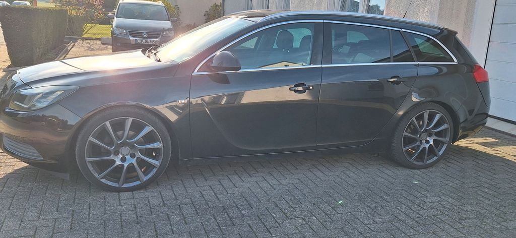 Opel Insignia 193.000 km 6.700 € Detmold 32760
