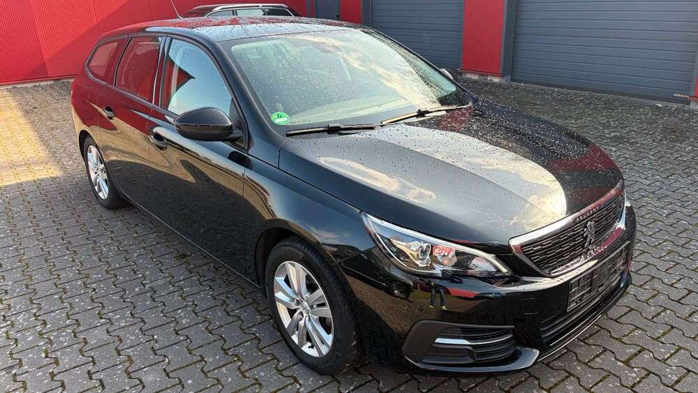 Peugeot 308 68.000 km 11.600 &euro; Lage 32791