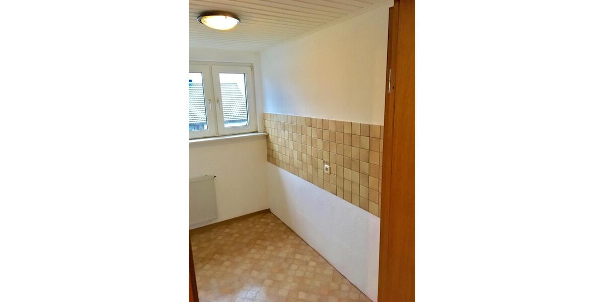 Dachgeschoßwohnung Bielefeld Heepen - 3 Zimmer, 70 m&sup2;, 139.000&euro; | Angebot:26465339