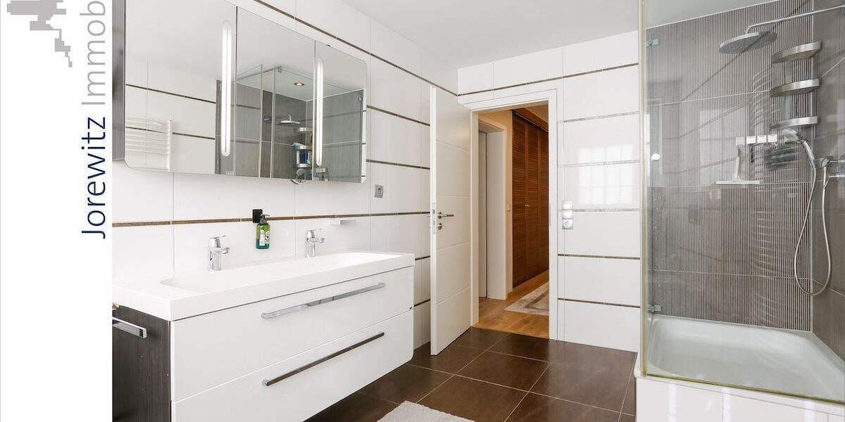 Mehrfamilienhaus, Wohnhaus Bielefeld Brackwede - 8 Zimmer, 235 m&sup2;, 779.000&euro; | Angebot:25728663