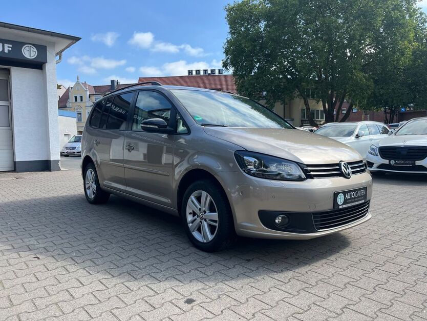 VW Touran 73.000 km 14.700 € Paderborn 33098
