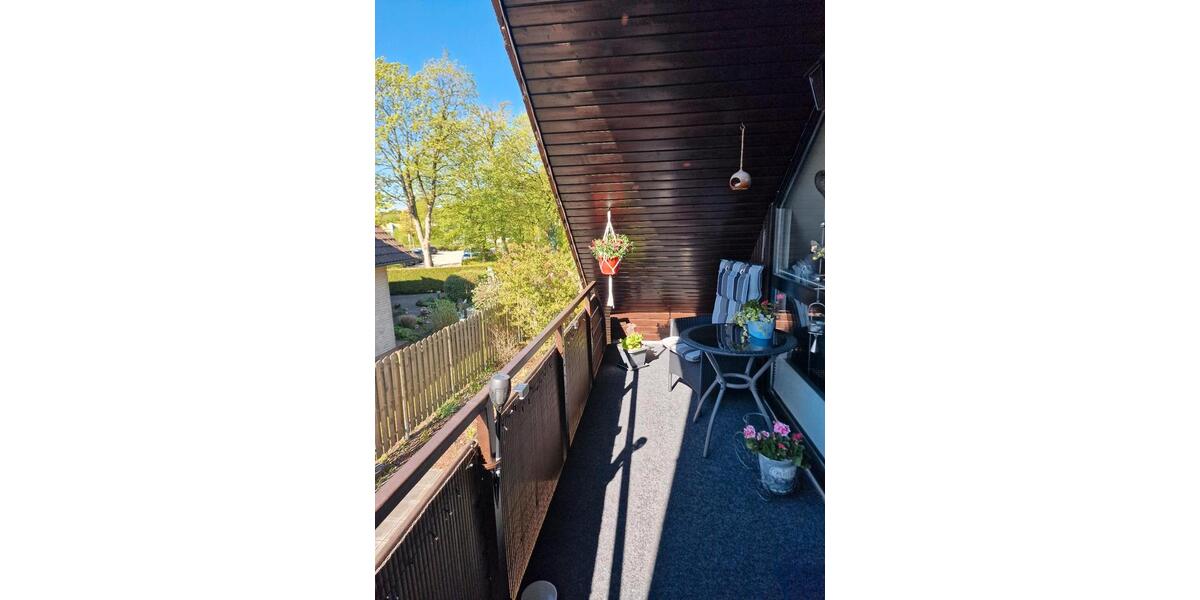Dachgeschoßwohnung Oerlinghausen - 3 Zimmer, 74 m&sup2;, 198.500&euro; | Angebot:26549442