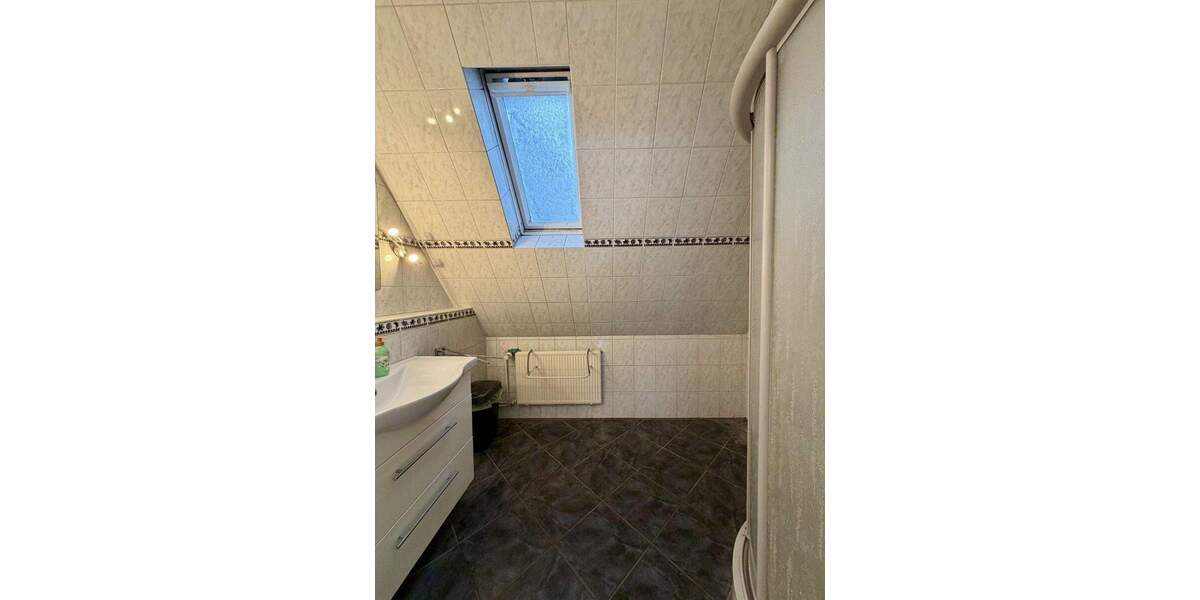 Mehrfamilienhaus, Wohnhaus Kirchlengern Südlengern - 8 Zimmer, 186 m&sup2;, 269.000&euro; | Angebot:25845107