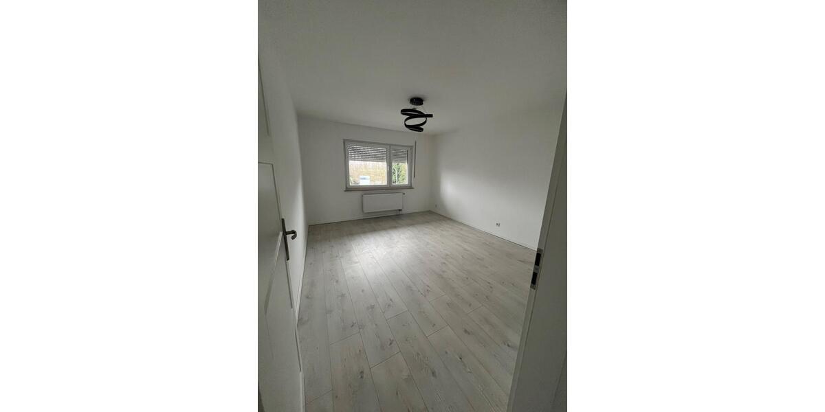 Etagenwohnung Bielefeld Jöllenbeck - 3 Zimmer, 83 m&sup2;, 260.000&euro; | Angebot:27429966