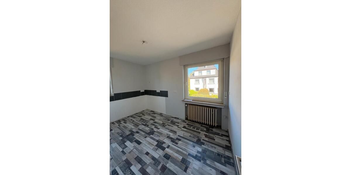 Etagenwohnung Bad Oeynhausen Rehme - 4 Zimmer, 100 m&sup2;, 899&euro; | Angebot:26408204