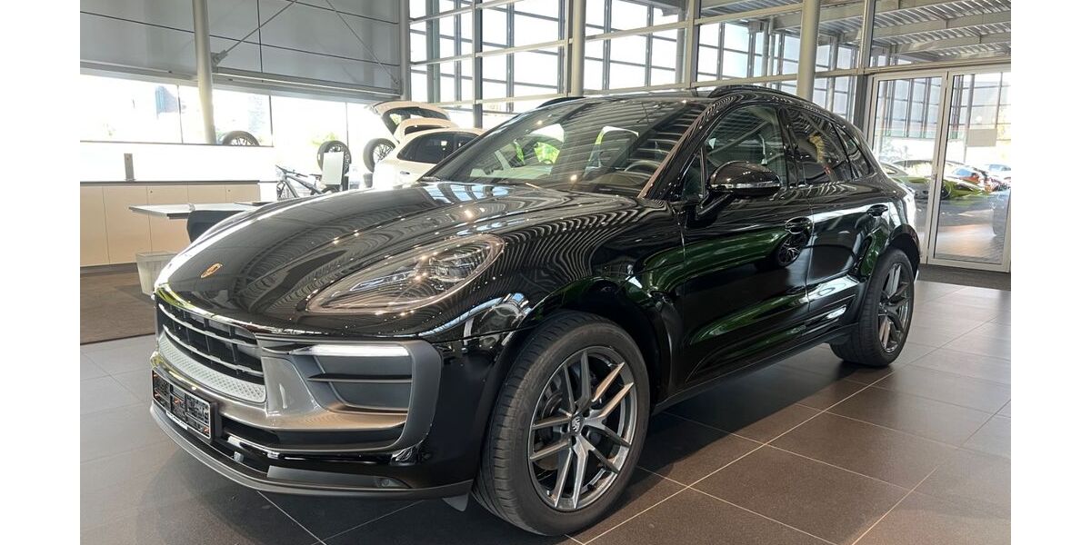 Porsche Macan 17.707 km 82.800 &euro; Bielefeld 33719