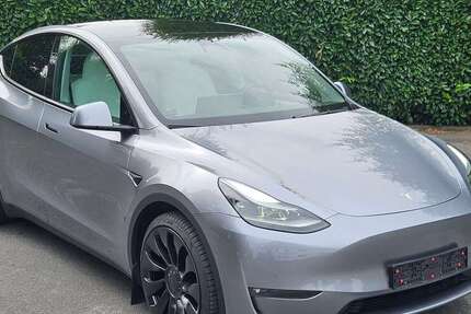 Tesla Model Y 24.995 km 41.250 € Bielefeld 33659