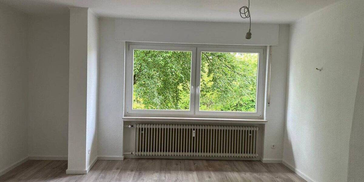 Etagenwohnung Detmold Bentrup-Loßbruch - 3 Zimmer, 95 m&sup2;, 780&euro; | Angebot:26886722
