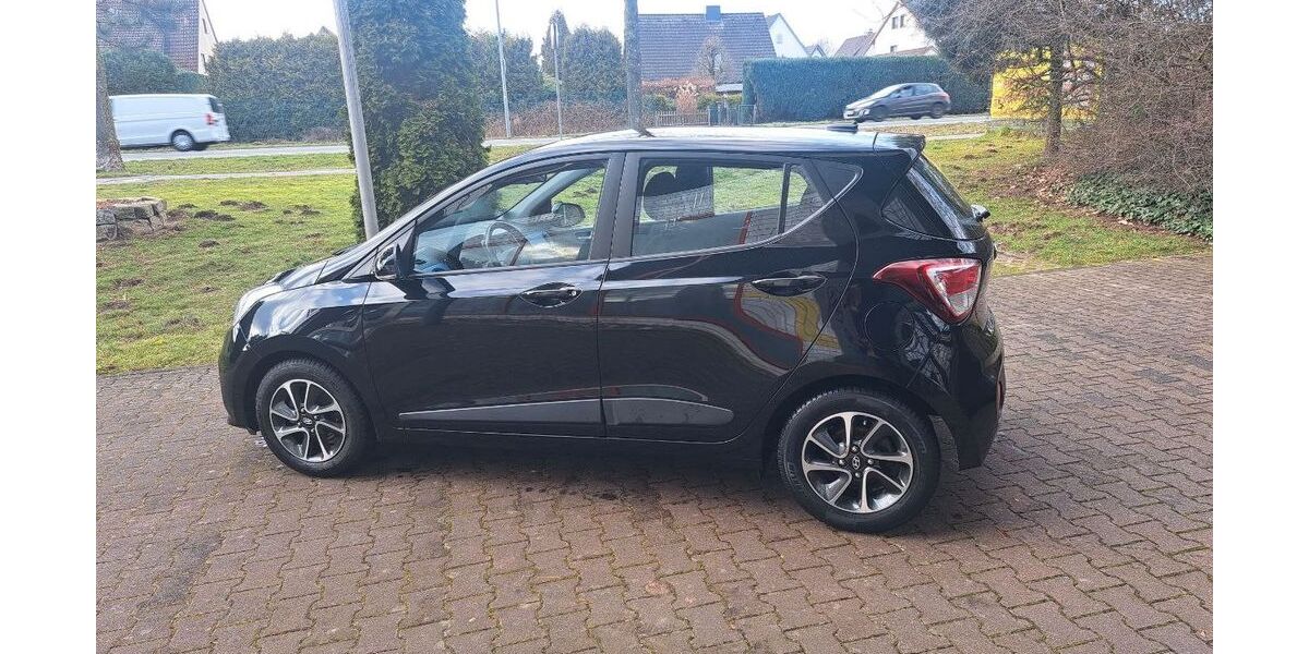 Hyundai i10 89.900 km 6.900 &euro; Bad Salzuflen 32108