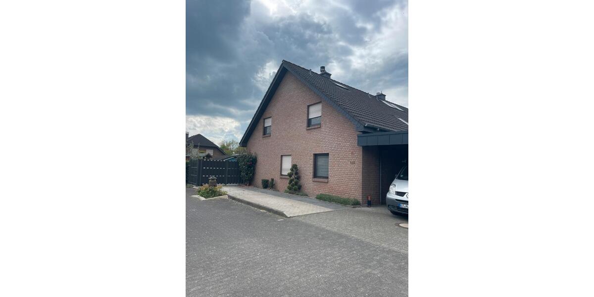 Doppelhaushälfte Gütersloh Kattenstroth - 5 Zimmer, 122 m&sup2;, 465.000&euro; | Angebot:26236905
