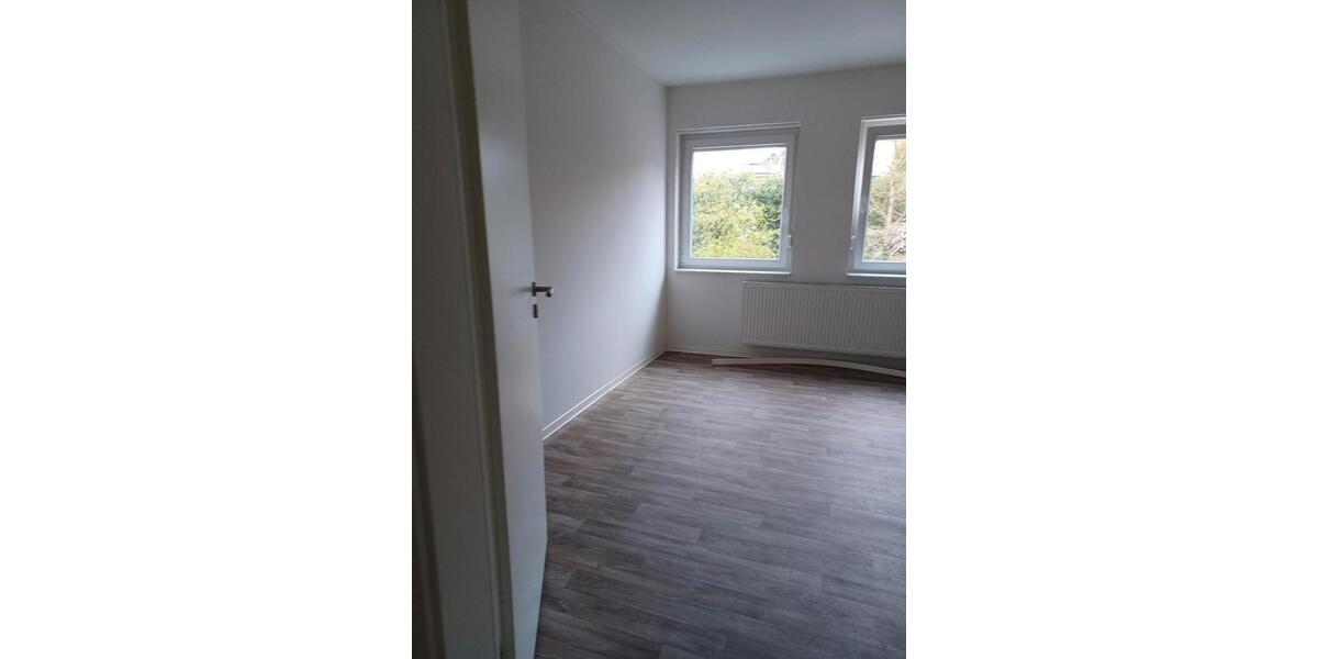 Etagenwohnung Detmold Hakedahl - 3 Zimmer, 62 m&sup2;, 866&euro; | Angebot:25988585