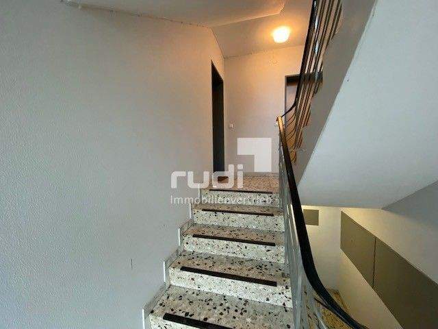 2-Zimmer frisch Renoviert 2 zimmer