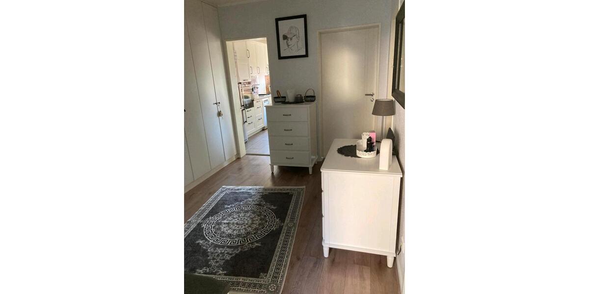 Etagenwohnung Halle - 3 Zimmer, 82 m&sup2;, 260.000&euro; | Angebot:25332524