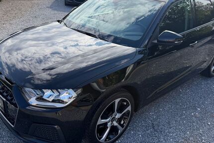 Audi A1 32.450 km 21.899 &euro; Bielefeld 33607