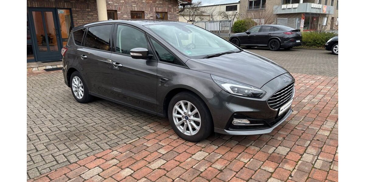 Ford S-Max 124.800 km 16.700 &euro; Versmold 33775