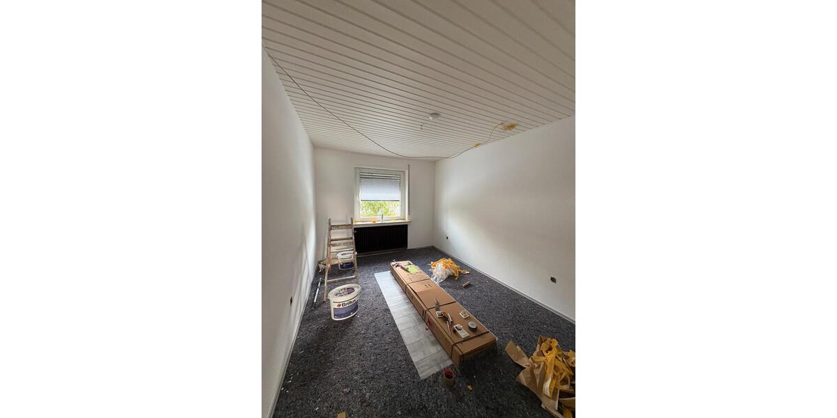 Erdgeschoßwohnung Detmold Hiddesen - 3 Zimmer, 94 m&sup2;, 1.000&euro; | Angebot:24466102