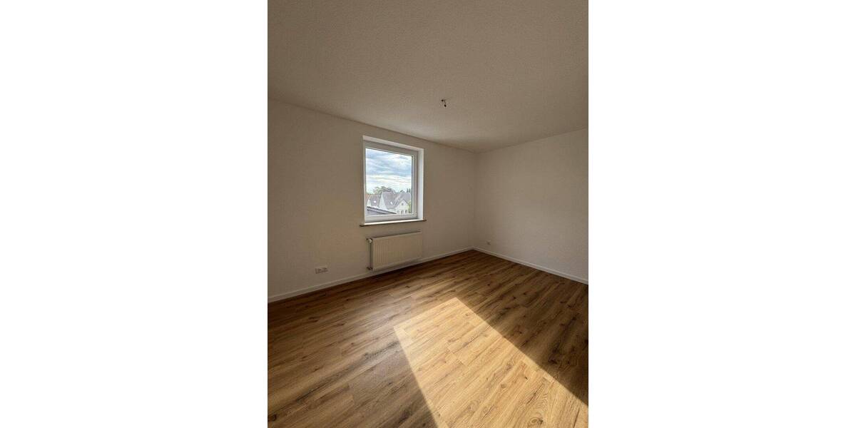 Etagenwohnung Bünde - 4 Zimmer, 81 m&sup2;, 870&euro; | Angebot:26915853