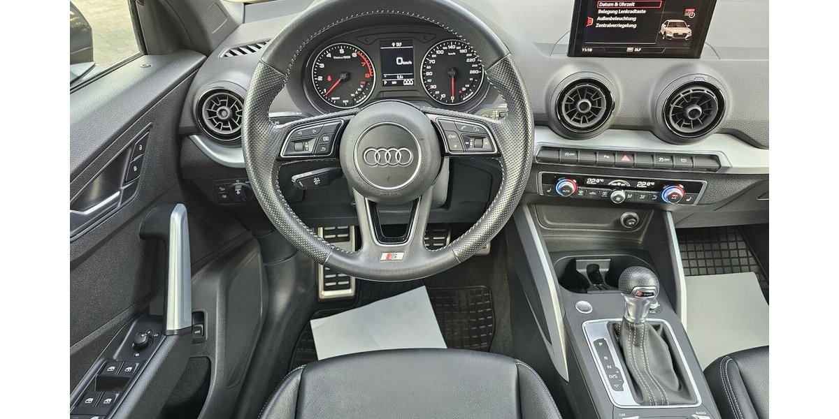 Audi Q2 1.4 TFSI S-Line Sport/ Plus LED NAVI 1.HAND 53.900 km 20.990 &euro; Löhne 32584