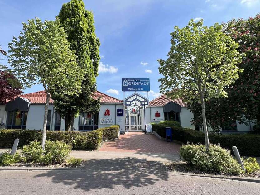 Einzelhandel in Herford 1.820.000 € 1600 m²