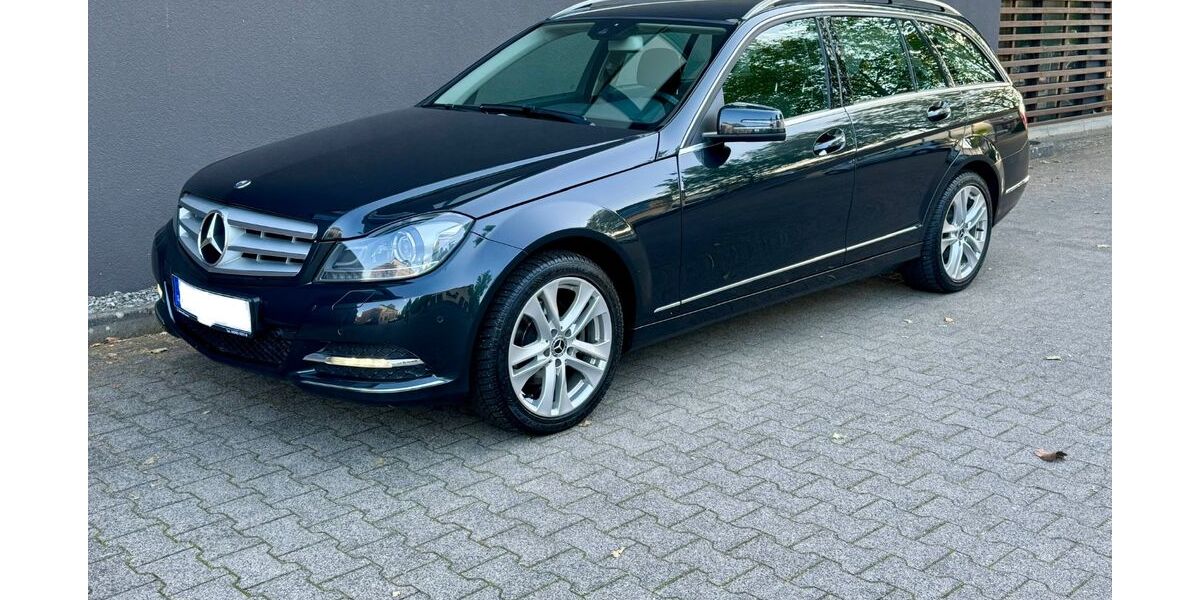 Mercedes-Benz C 250 137.000 km 12.500 &euro; Herford 32049