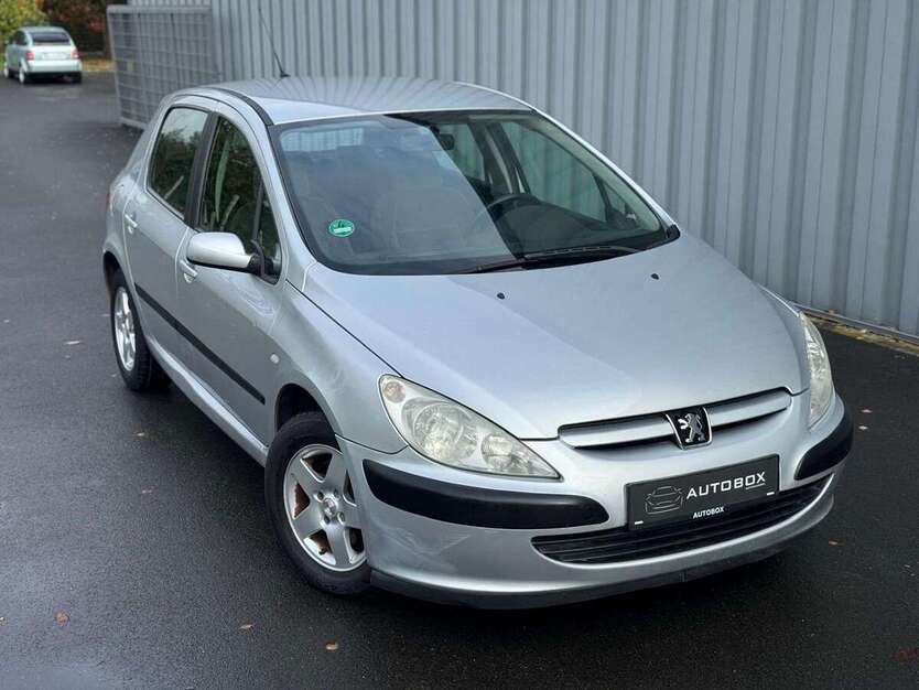 Peugeot 307 143.751 km 3.999 € Rheda-Wiedenbrück 33378