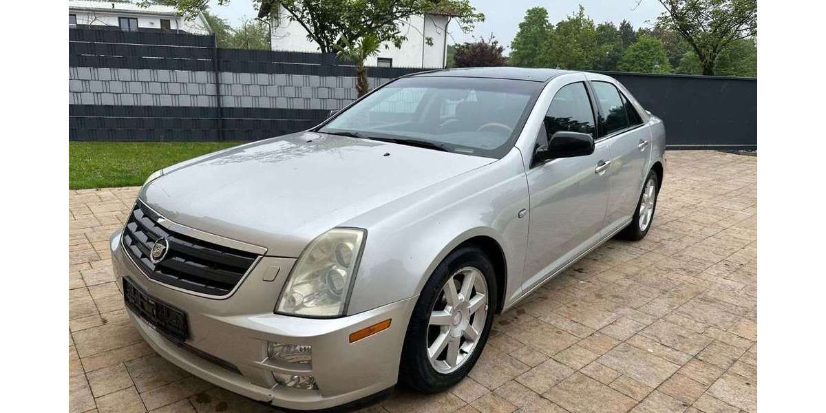 Cadillac STS 153.531 km 4.990 &euro; Versmold 33775