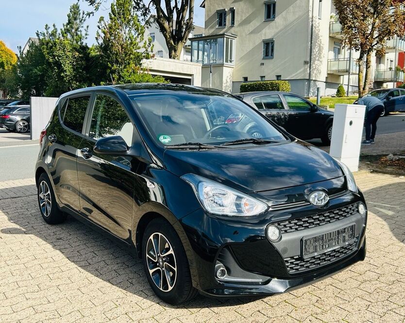 i10