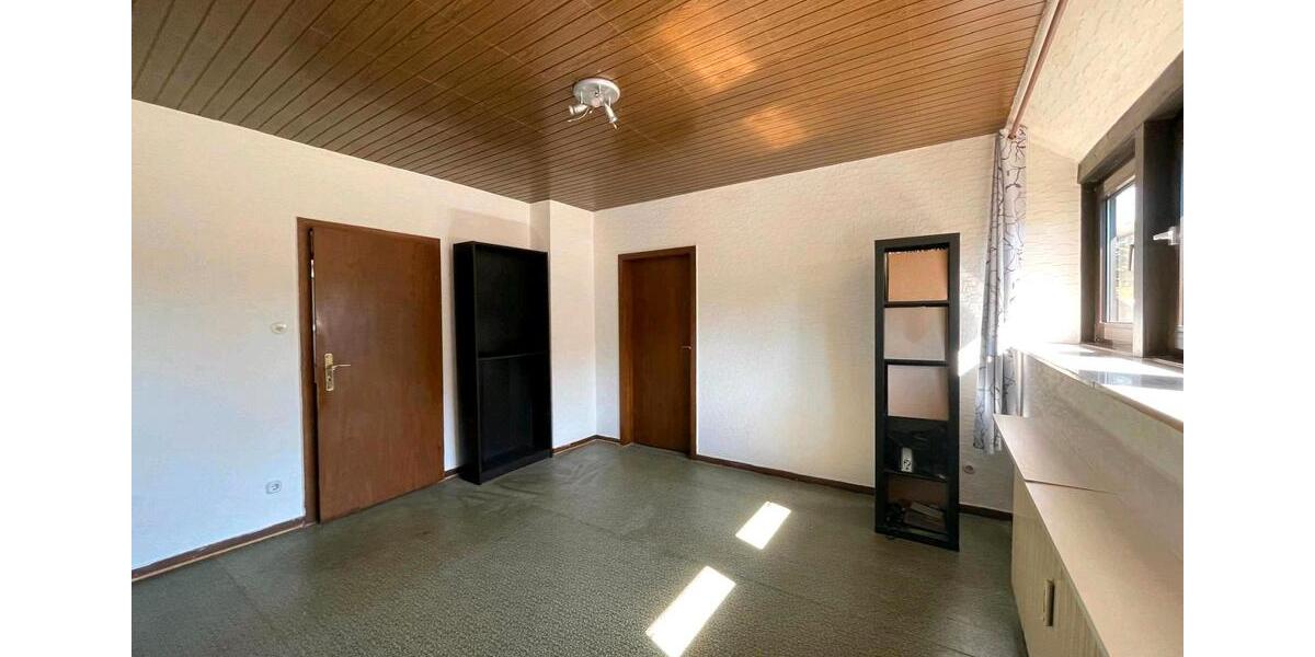 Dachgeschoßwohnung Hiddenhausen - 3 Zimmer, 70 m&sup2;, 143.000&euro; | Angebot:26407367