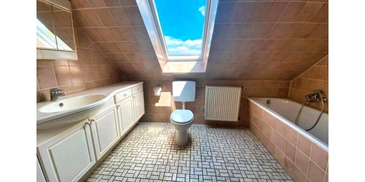 Dachgeschoßwohnung Gütersloh Avenwedde - 2 Zimmer, 60 m&sup2;, 680&euro; | Angebot:26233262