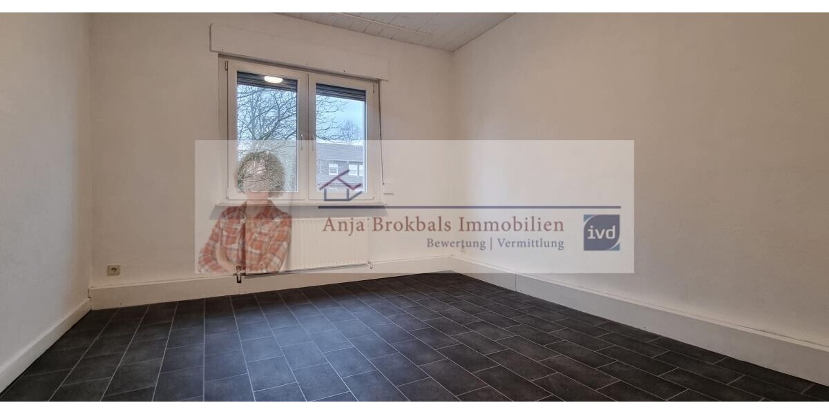 Zentral - ruhig - großes Grundstück_provisionsfrei für Käufer 7 zimmer