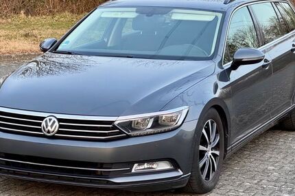 VW Passat 178.200 km 8.900 &euro; Bielefeld 33602