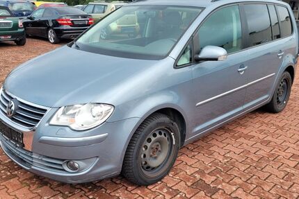 VW Touran 183.493 km 4.300 &euro; Halle (Westfalen) 33790