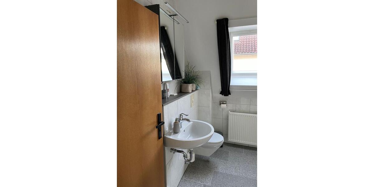 Etagenwohnung Herford - 4 Zimmer, 120 m&sup2;, 960&euro; | Angebot:26397826