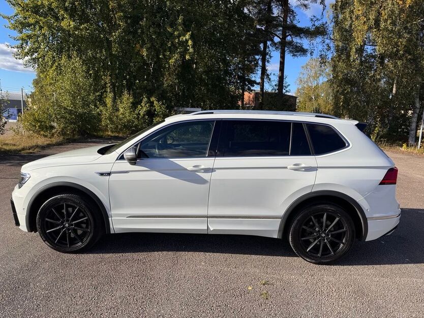 VW Tiguan Allspace 180.000 km 23.199 € Kalletal 32689